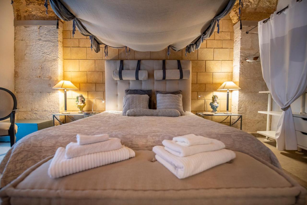 Apartament Maniace