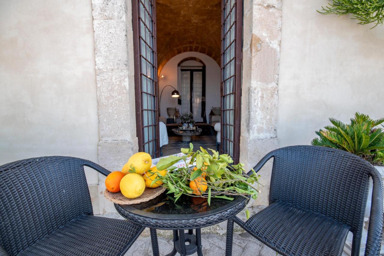 Apartament Maniace