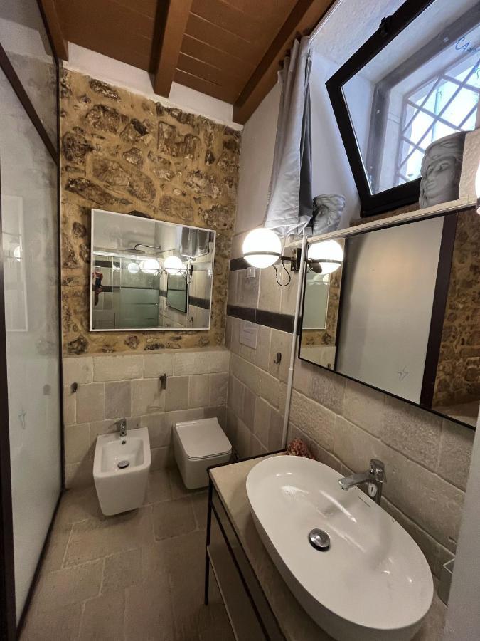 Maniace Apartament